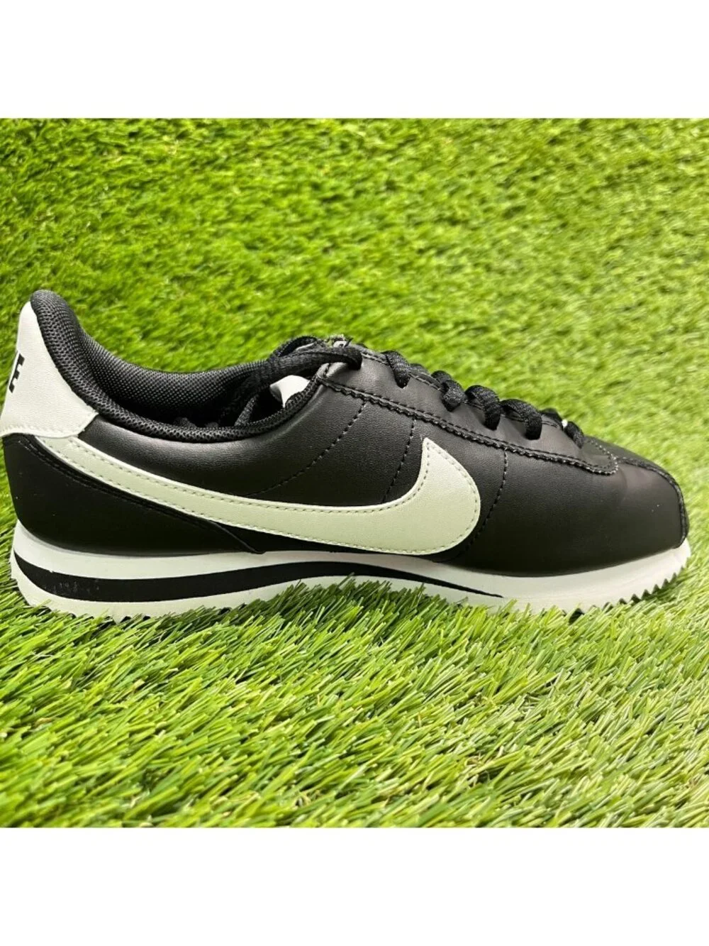 Nike please review